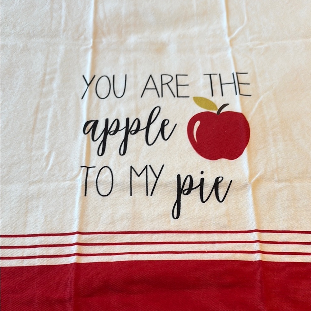 NEW!  Tea Kitchen Towel with Apple Design. APPLE OF MY PIE